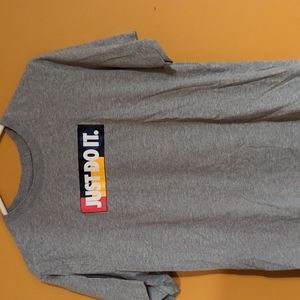 Mens Medium Nike Shirt